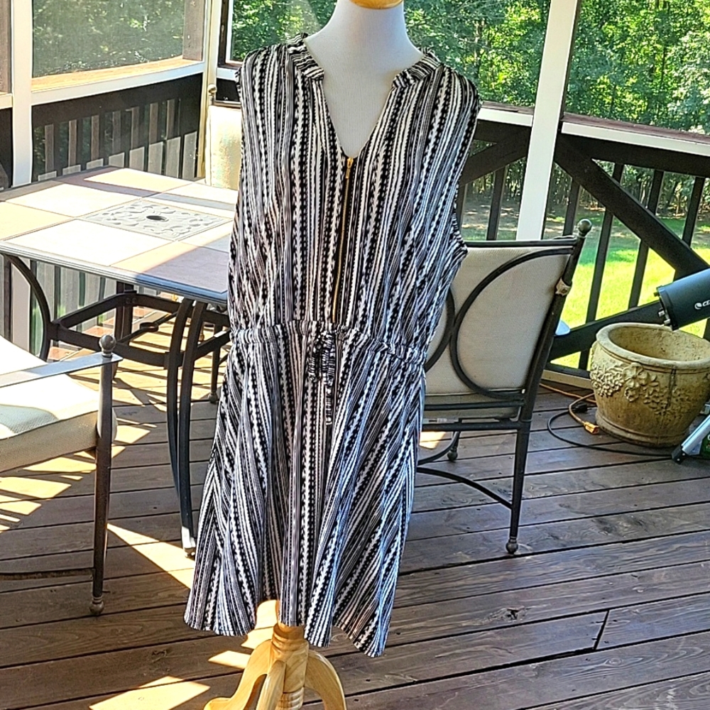 🐕 ROBERT LOUIS DRESS